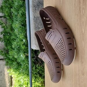 FLOATERS Shoes Men's Sz 9 Waterproof Vented Driving Loafers Brown